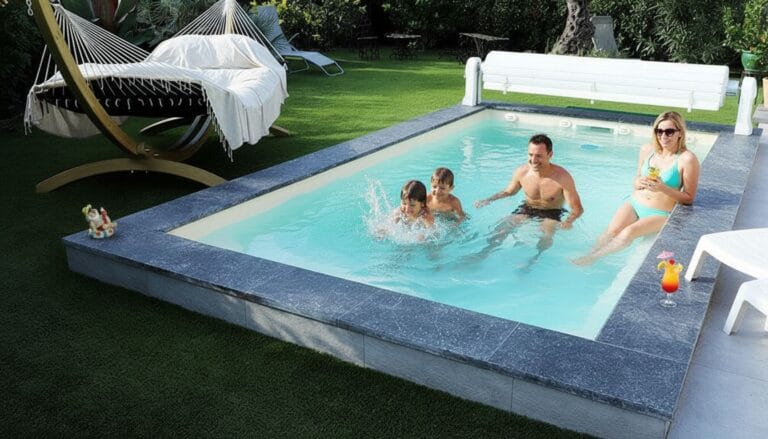 mini piscine à coque
